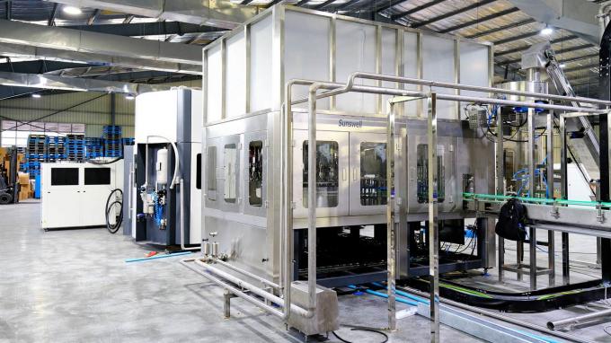 Machines de remplissage de boissons gazeuses rotatives à performance stable 8