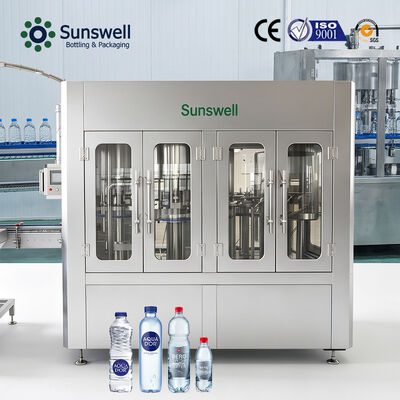Ligne de production d'eau pure pour petites bouteilles avec lavage, remplissage et bouchage